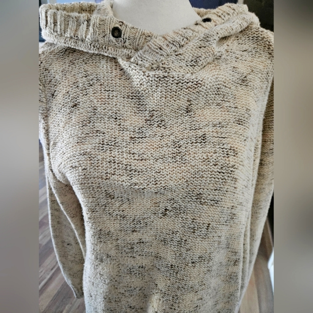 Hooded Sweater